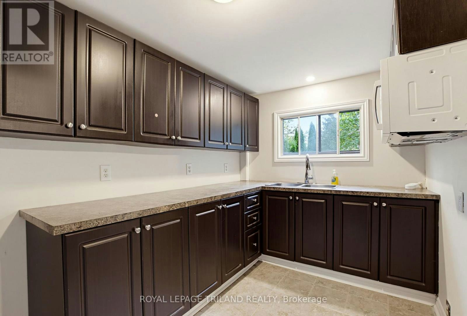 585 Boler Road, London, ON, N6K 3R8 - 12