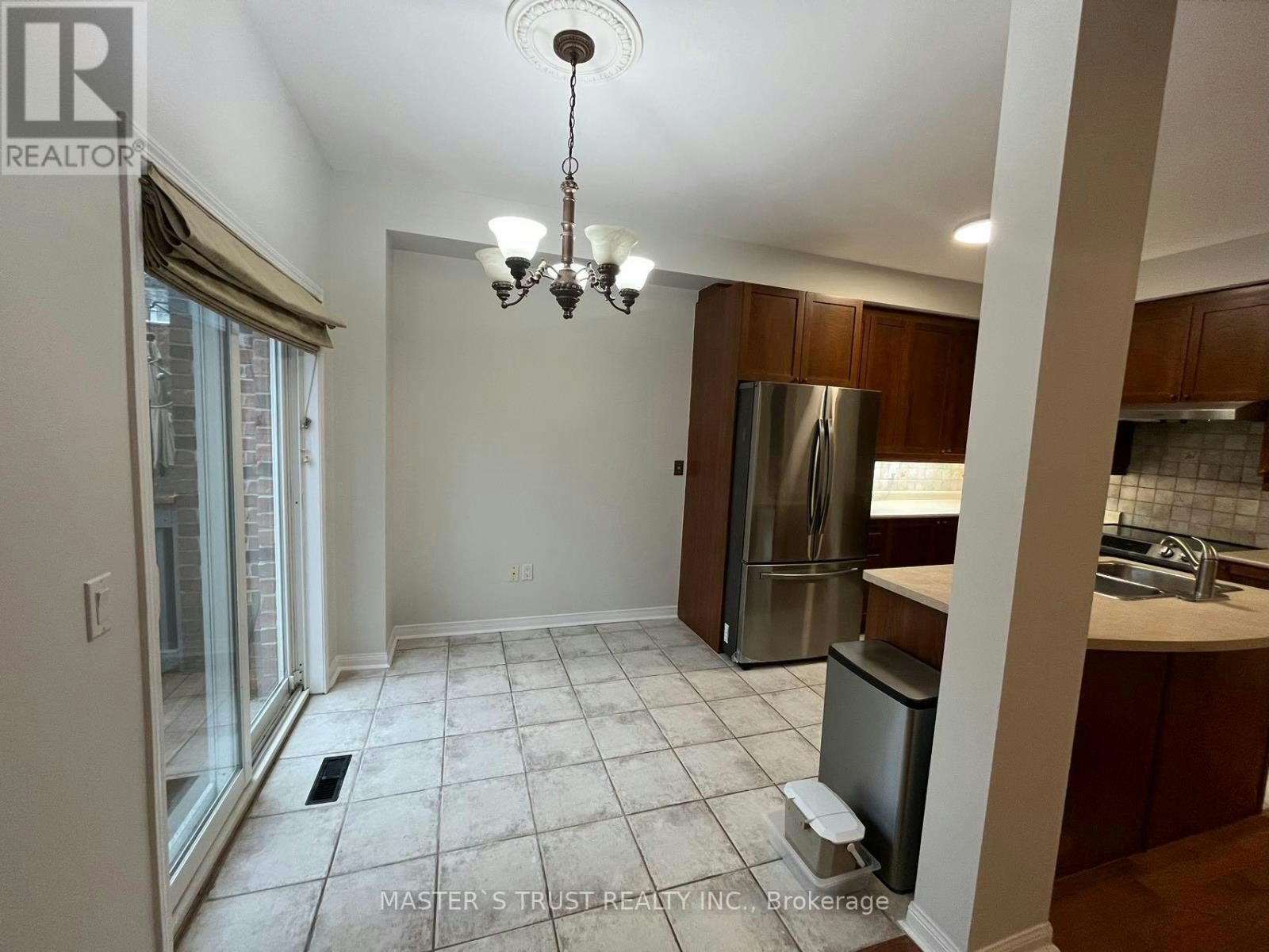 40-100 Elgin Mills Road W, Richmond Hill, ON, L4C 4M2 - 10