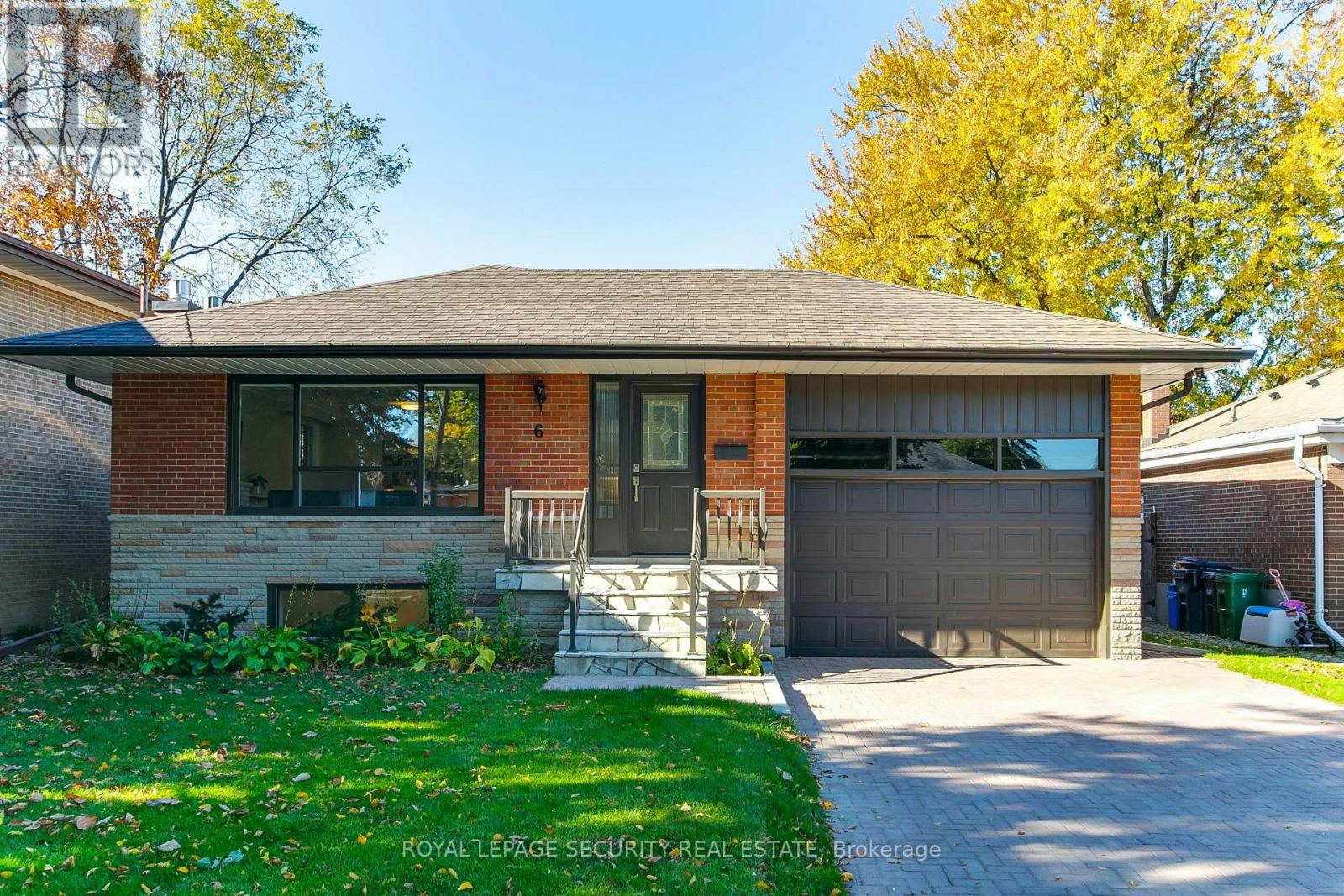 6 Tewsely Place, Toronto, ON, M9P 1N7