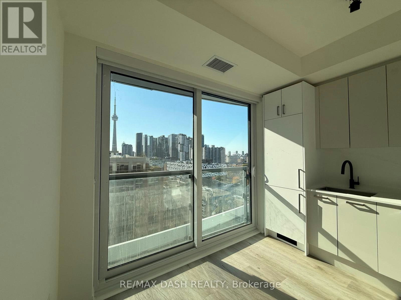 1406-280 Dundas Street W, Toronto, ON, M5T 0E3 - 11