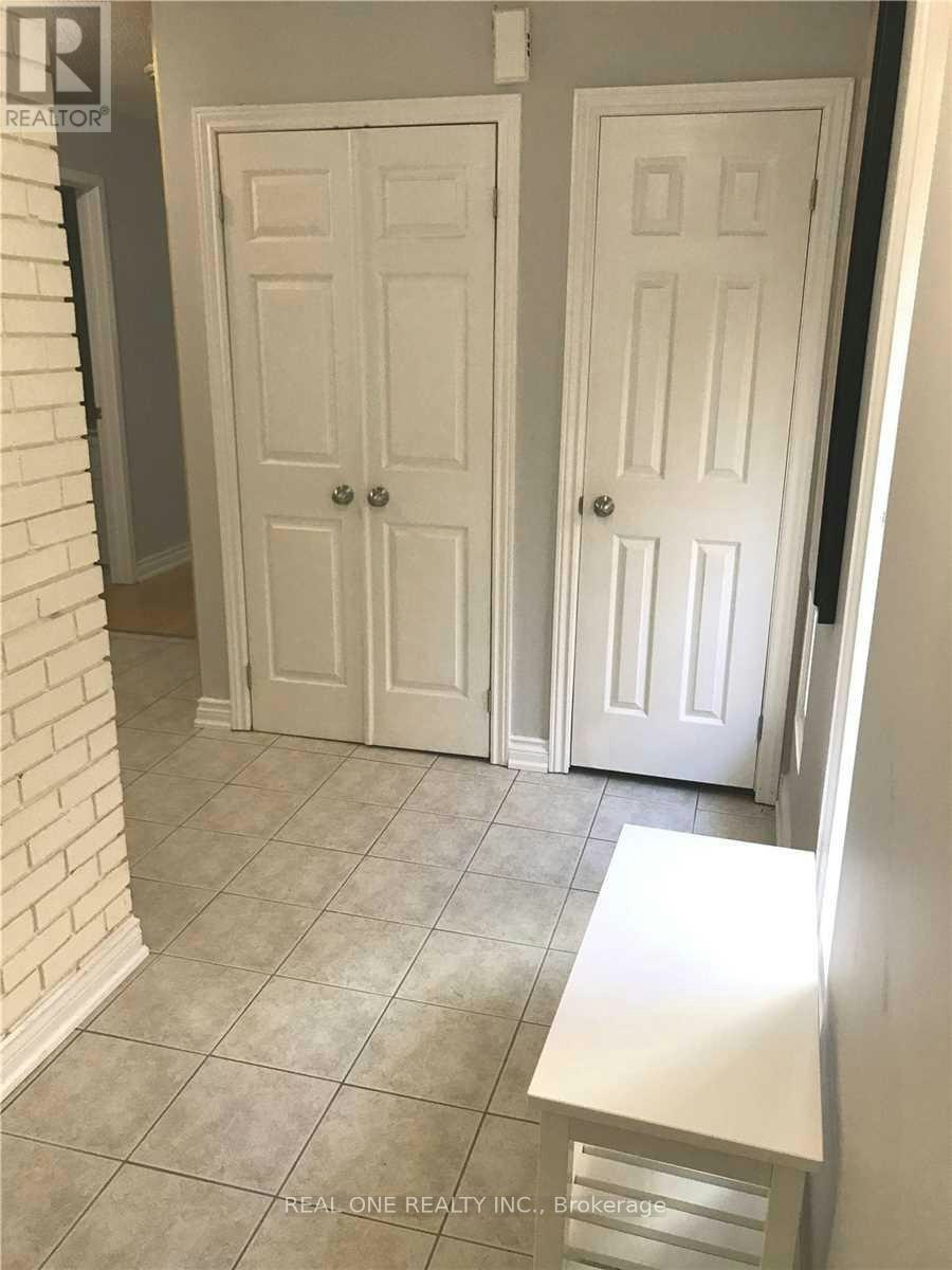 124 Angus Drive, Toronto, ON, M2J 2X1 - 2