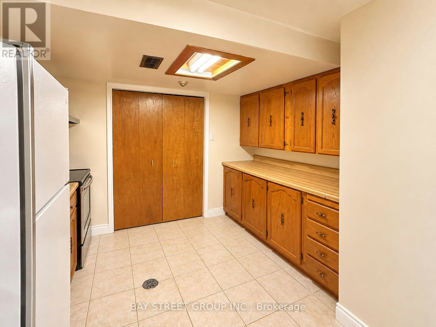 LOWER LEVEL-316 Eaglewood Drive, Hamilton, ON, L8W 1T5 - 11