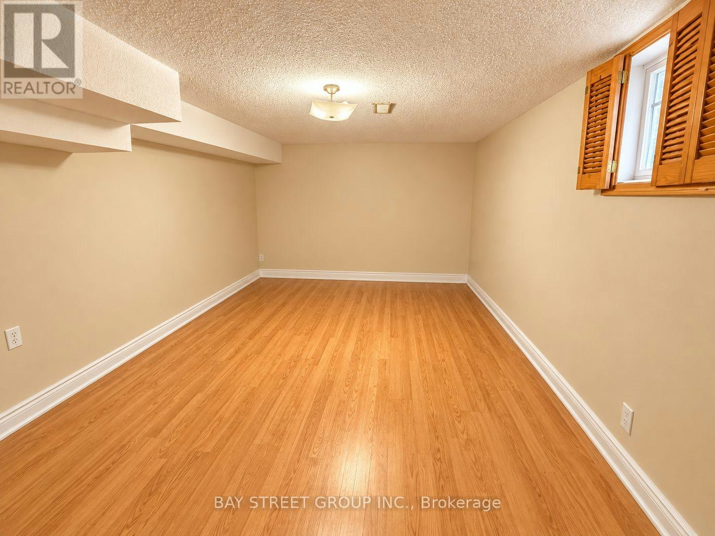 LOWER LEVEL-316 Eaglewood Drive, Hamilton, ON, L8W 1T5 - 8