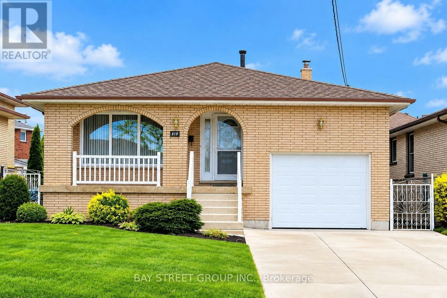 LOWER LEVEL-316 Eaglewood Drive, Hamilton, ON, L8W 1T5