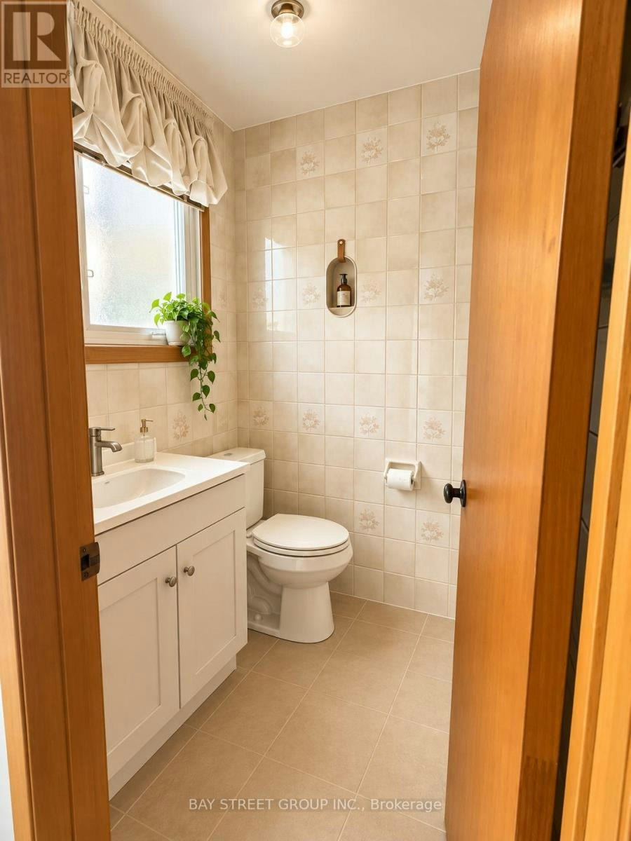 LOWER LEVEL-316 Eaglewood Drive, Hamilton, ON, L8W 1T5 - 2
