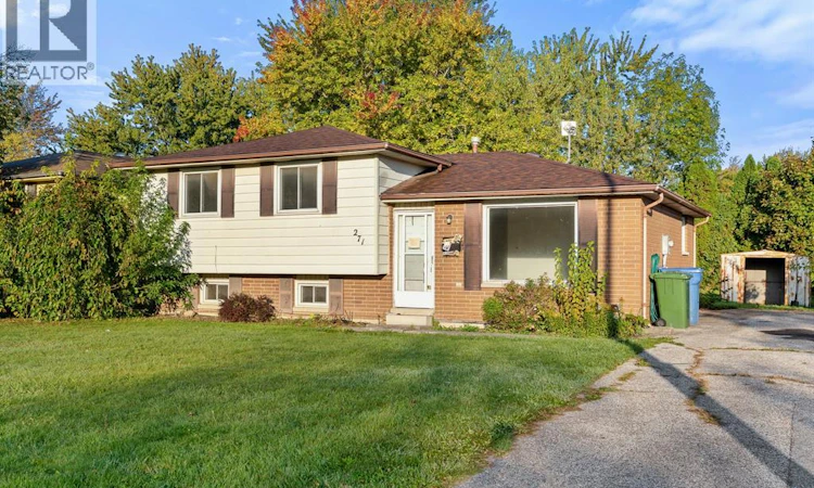 271 Brien Avenue West