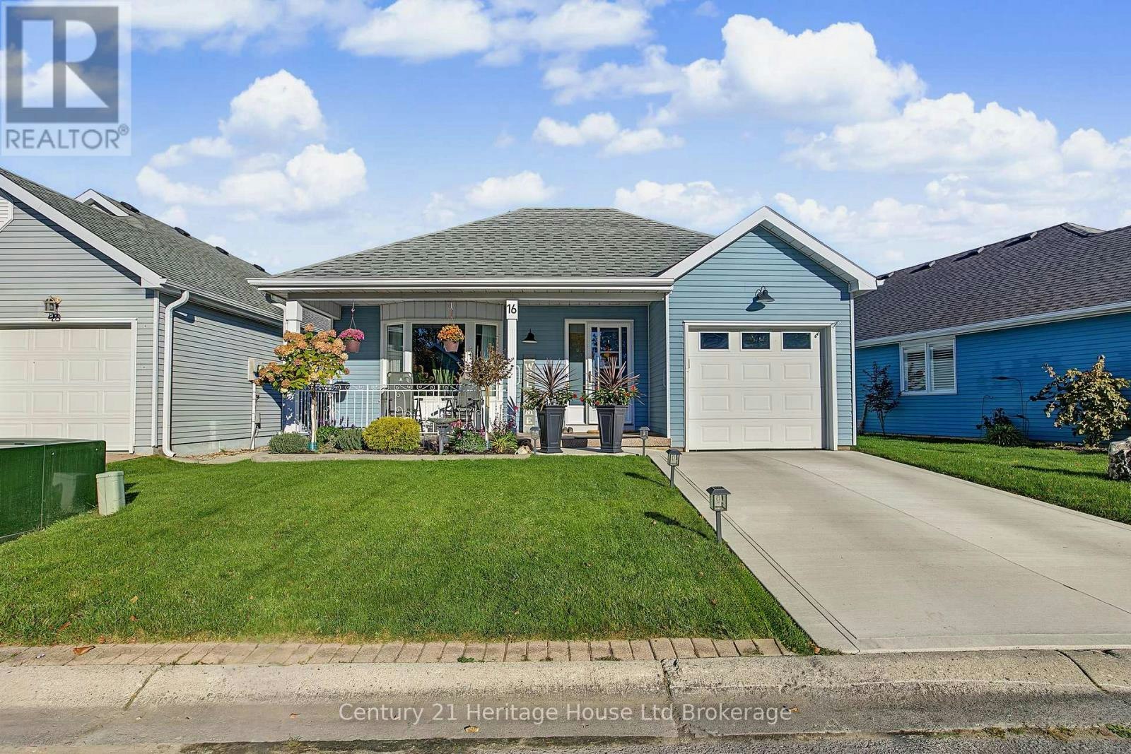 16 Sinclair Drive, Tillsonburg, ON, N4G 5L7