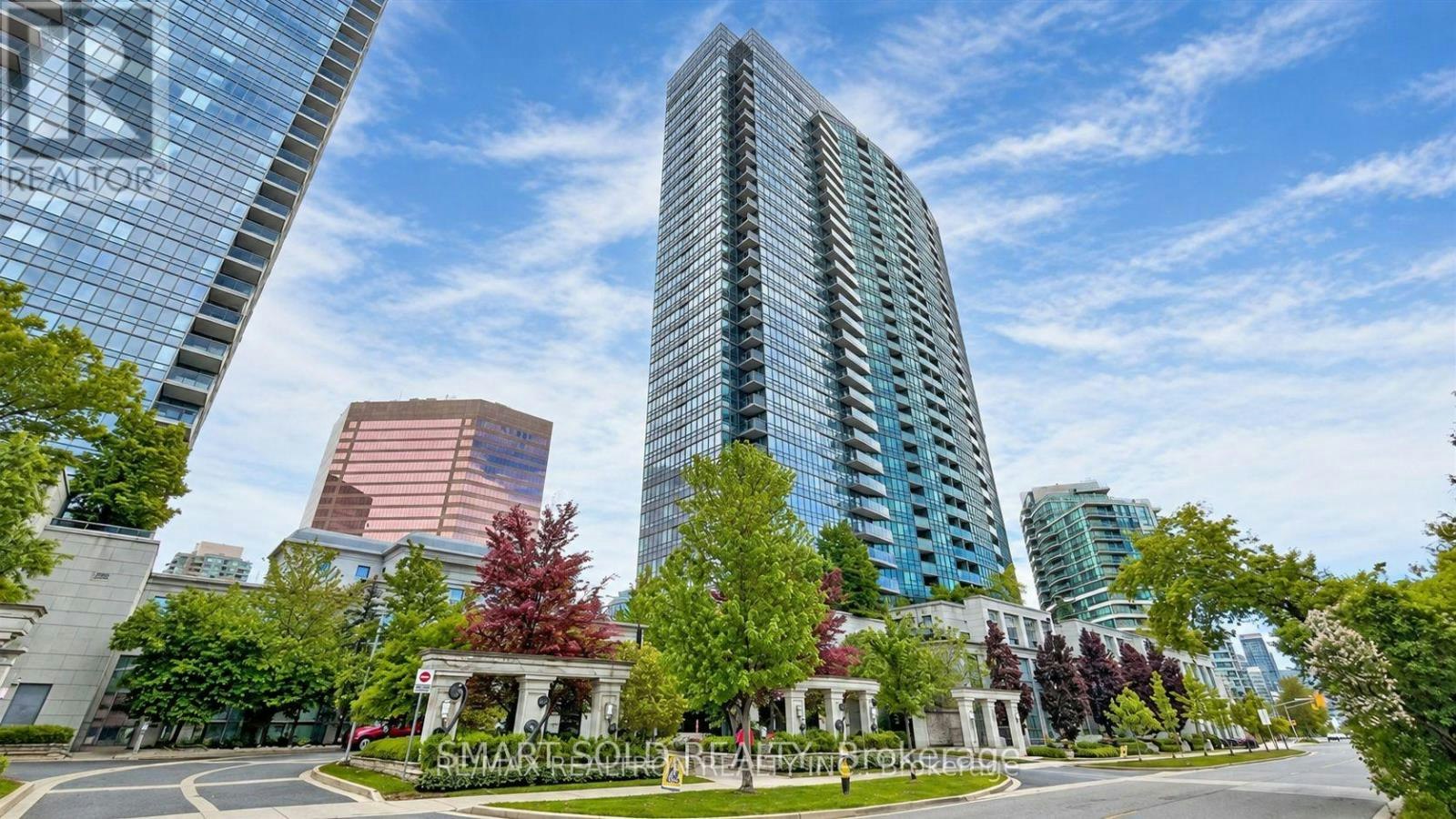2413-15 Greenview Avenue, Toronto, ON, M2M 4M7
