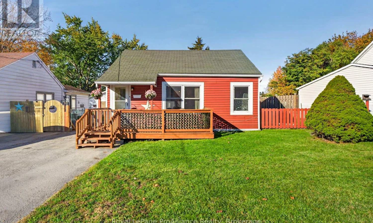 12 Kerr Crescent