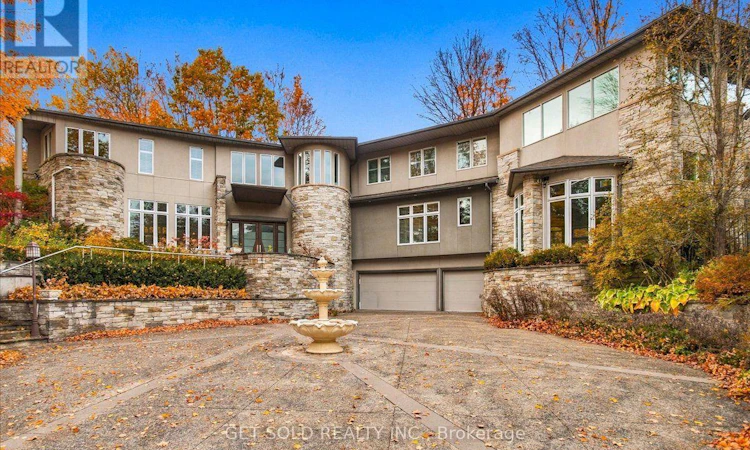76 Silver Fox Place