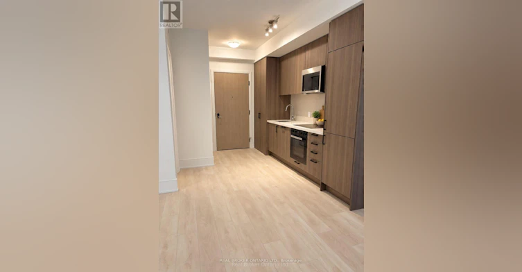 306-2450 Bloor Street W, Toronto, ON, M6S 0A9 - 7