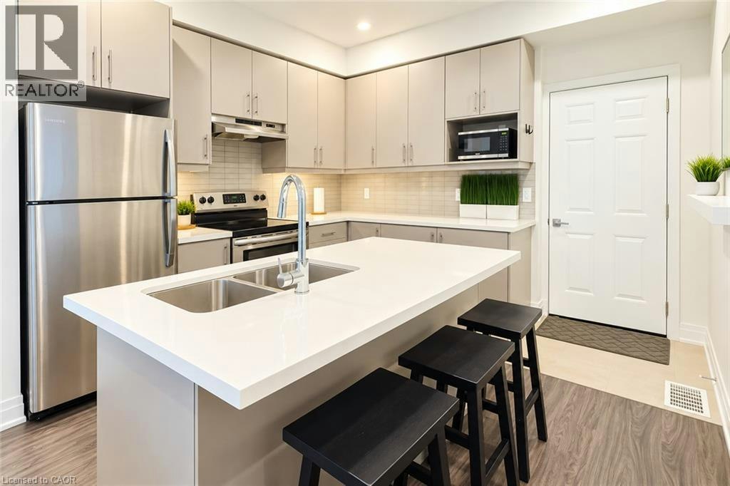10-39 Robinson Street N, Grimsby, ON, L3M 3C8 - 6