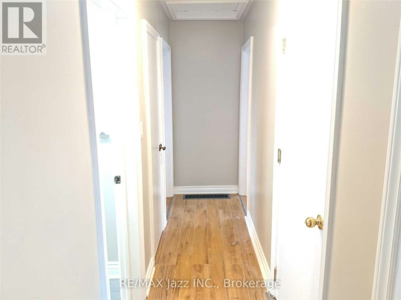 110 Cabot Street, Oshawa, ON, L1J 5R7 - 5