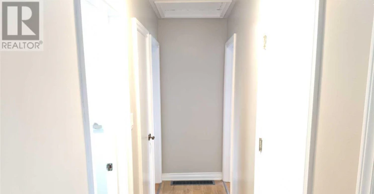 110 Cabot Street, Oshawa, ON, L1J 5R7 - 5