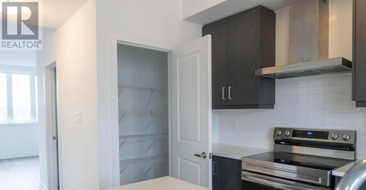 60 Blue Forest Crescent, Barrie, ON, L9J 0N3 - 3