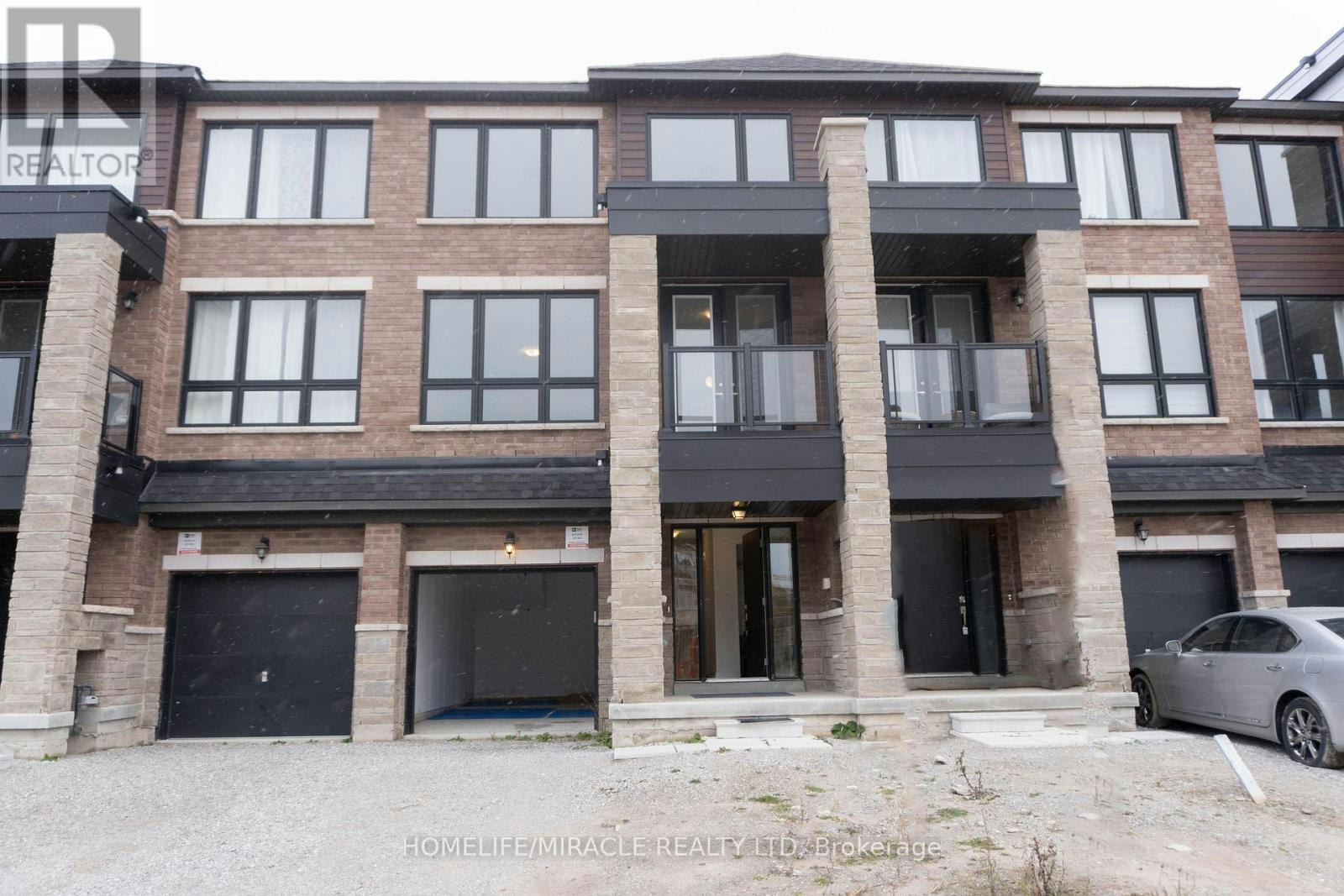 60 Blue Forest Crescent, Barrie, ON, L9J 0N3