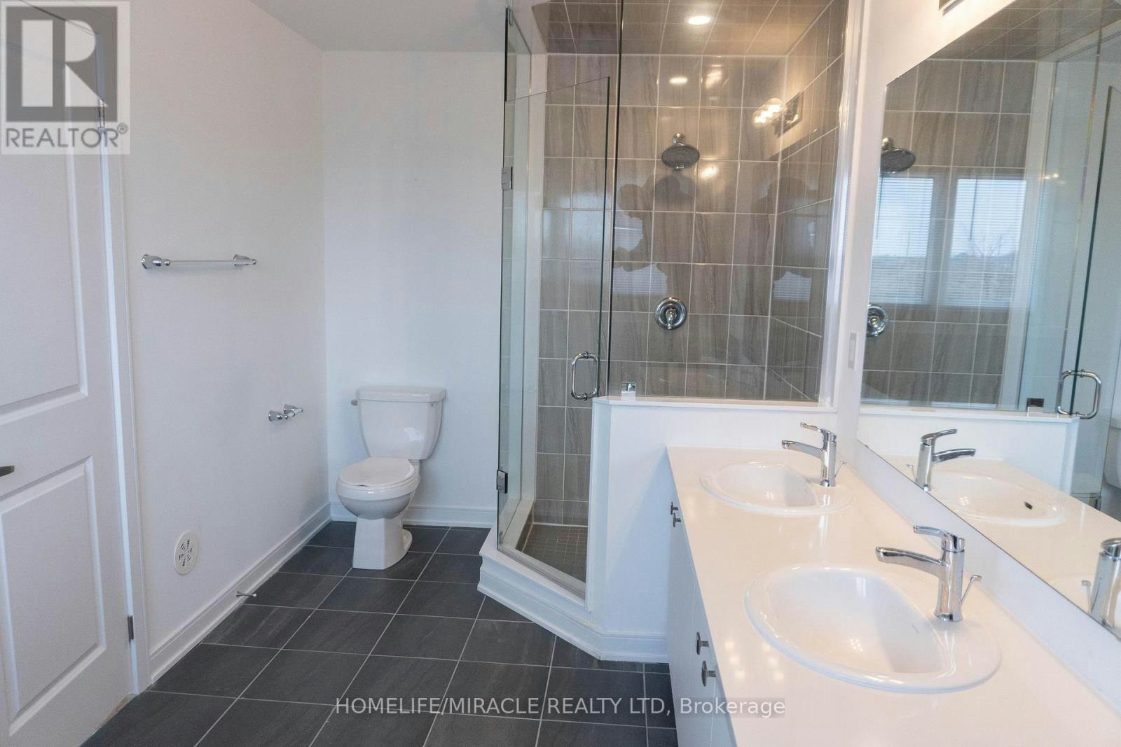 60 Blue Forest Crescent, Barrie, ON, L9J 0N3 - 18