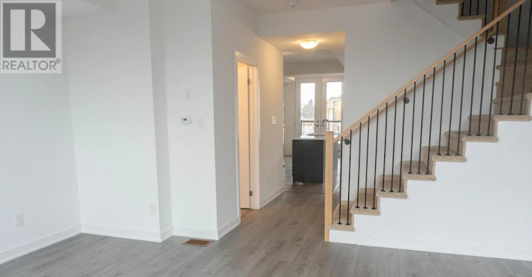 60 Blue Forest Crescent, Barrie, ON, L9J 0N3 - 9