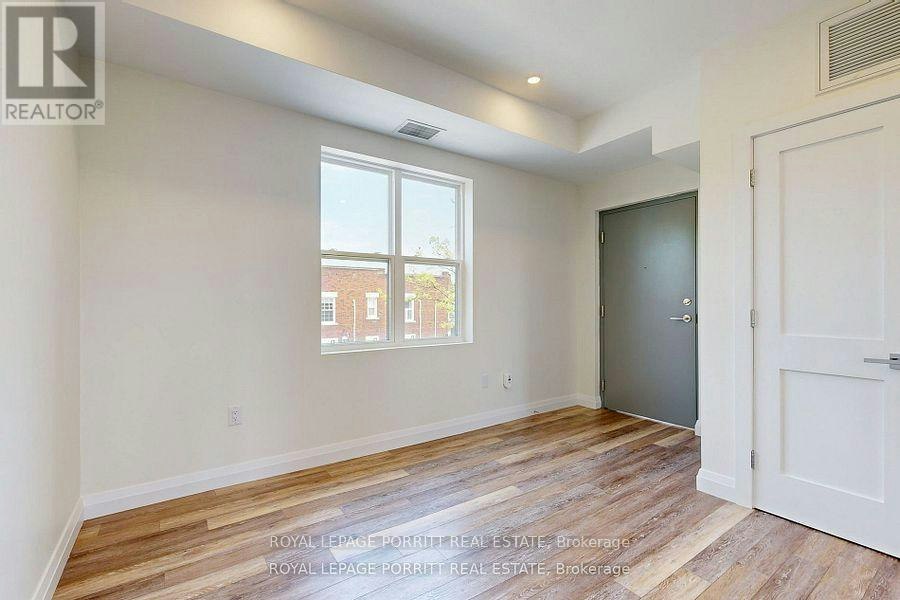 1-254 Armadale Avenue, Toronto, ON, M6S 3X4 - 8