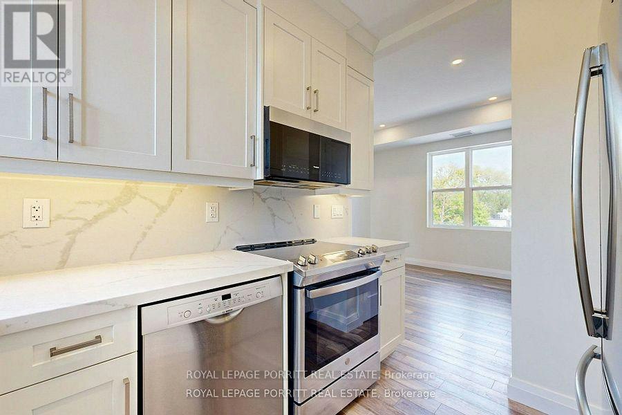 1-254 Armadale Avenue, Toronto, ON, M6S 3X4 - 13