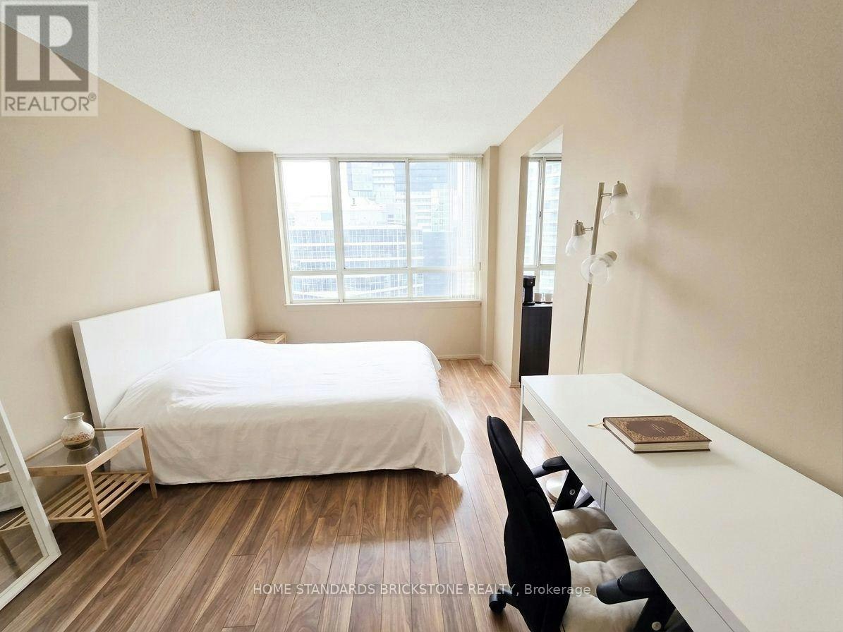 2421-633 Bay Street, Toronto, ON, M5G 2G4 - 9