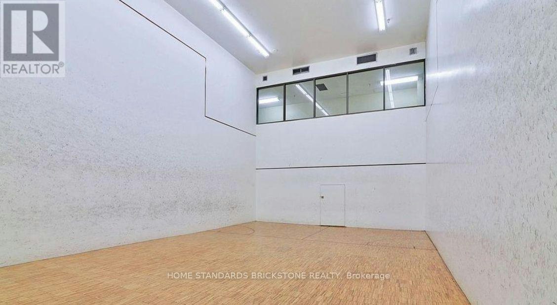 2421-633 Bay Street, Toronto, ON, M5G 2G4 - 23