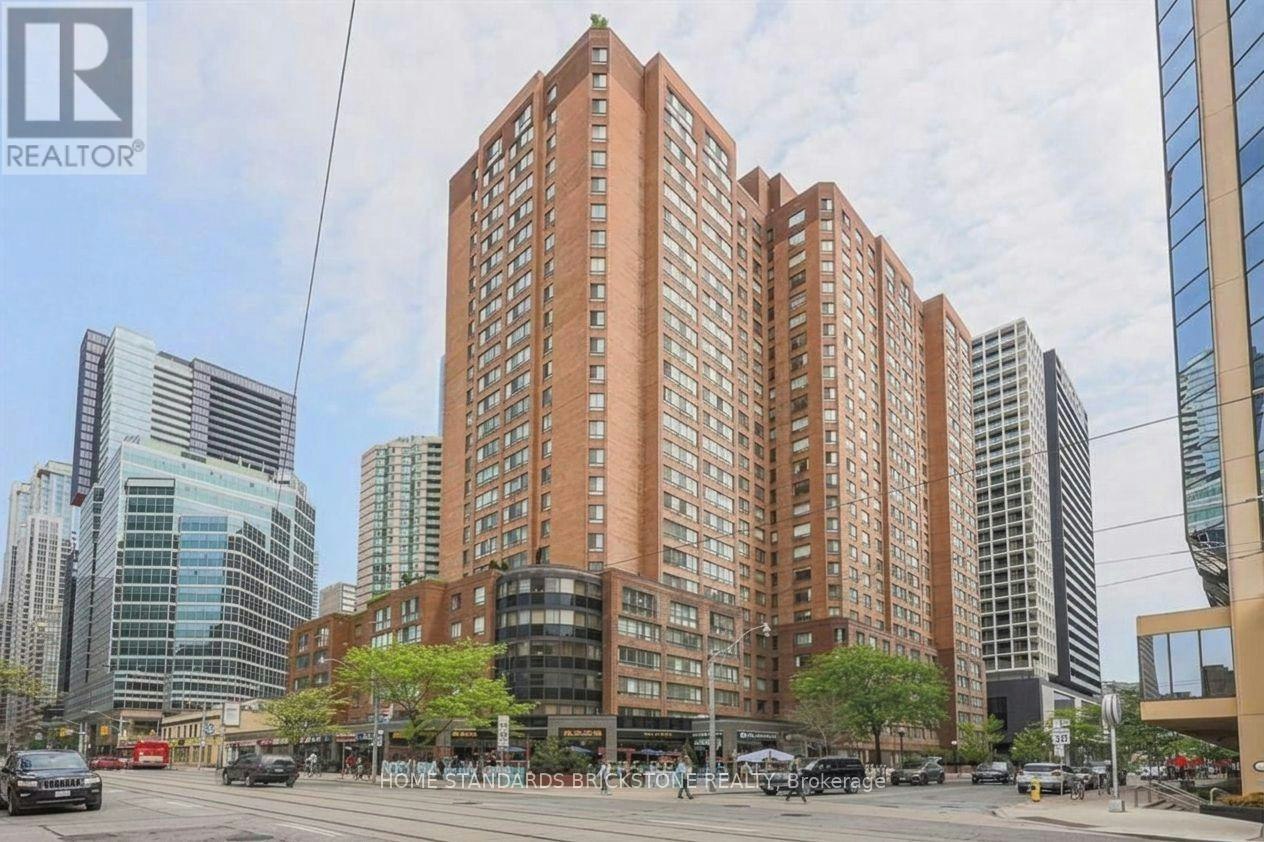 2421-633 Bay Street, Toronto, ON, M5G 2G4