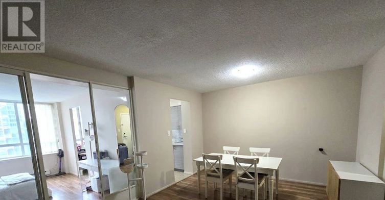 2421-633 Bay Street, Toronto, ON, M5G 2G4 - 5