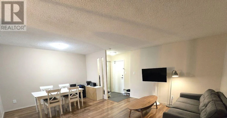 2421-633 Bay Street, Toronto, ON, M5G 2G4 - 4