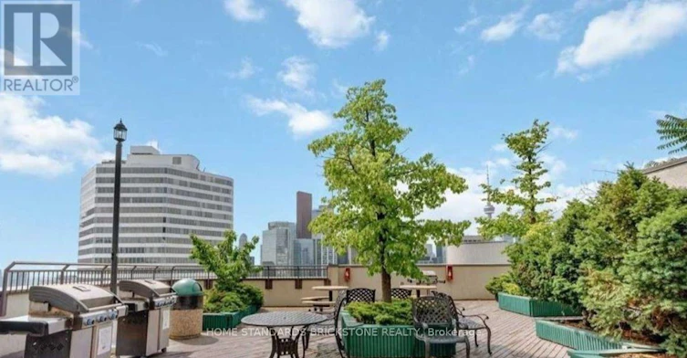 2421-633 Bay Street, Toronto, ON, M5G 2G4 - 22