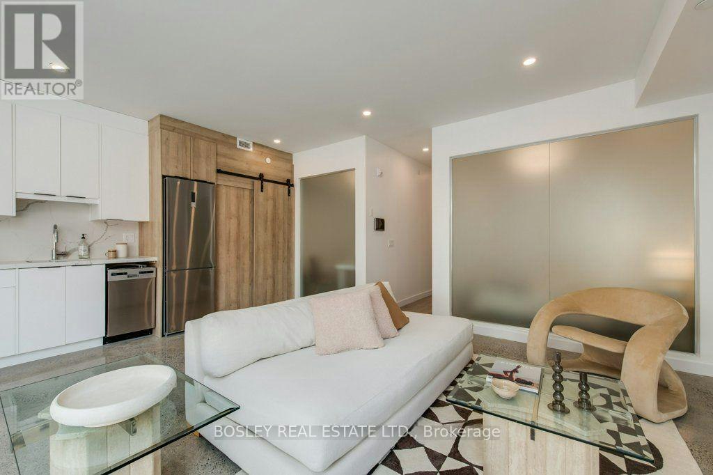 43-41 River Street, Toronto, ON, M5A 3P1 - 2