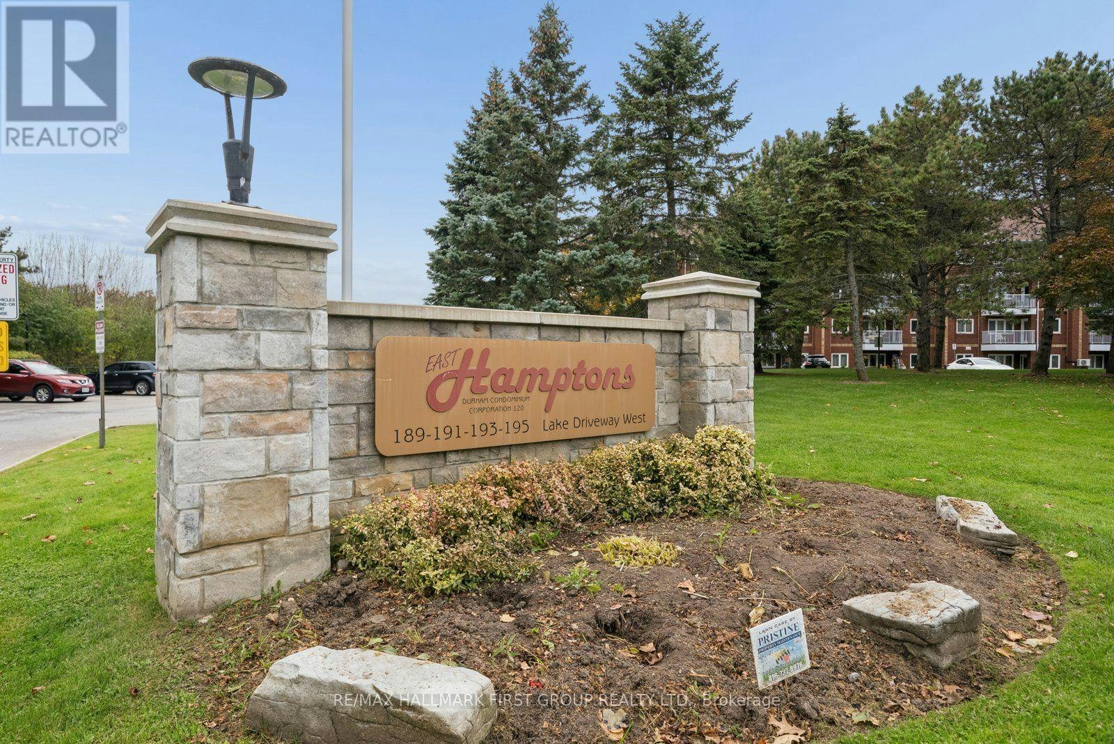 401-191 Lake Driveway W, Ajax, ON, L1S 7H9
