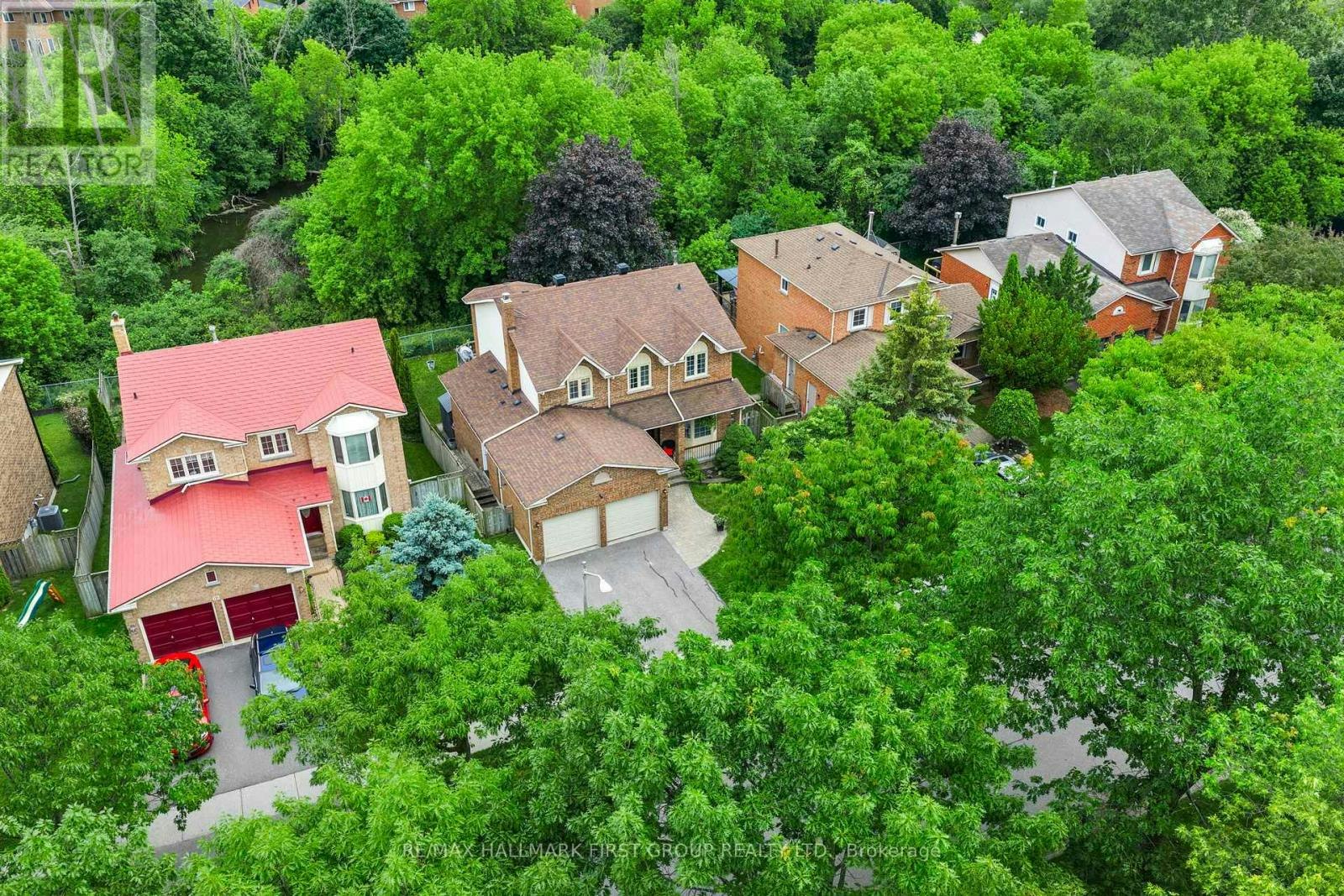 60 Spiers Crescent, Ajax, ON, L1S 6Y6
