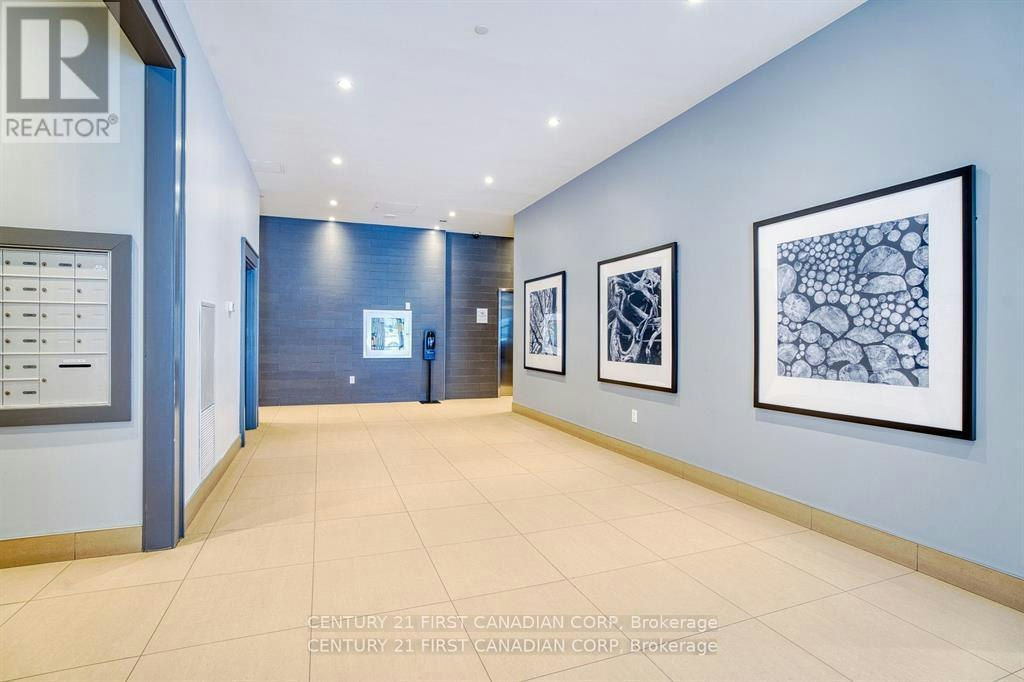 812-240 Villagewalk Boulevard, London, ON, N6G 0P6 - 45