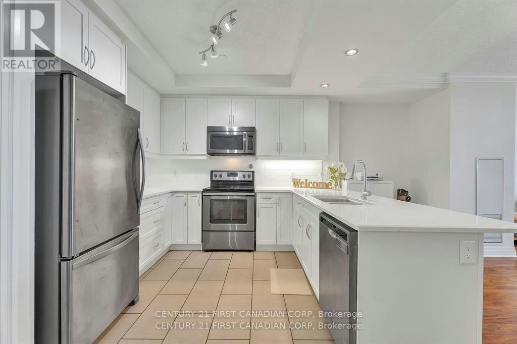 812-240 Villagewalk Boulevard, London, ON, N6G 0P6 - 16