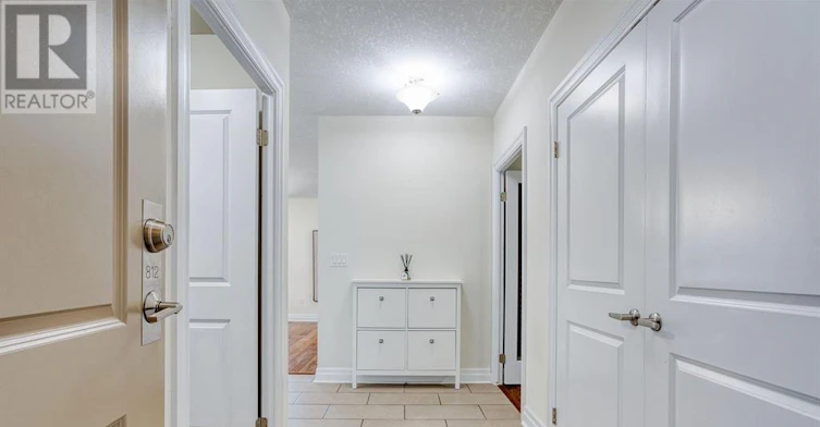 812-240 Villagewalk Boulevard, London, ON, N6G 0P6 - 11