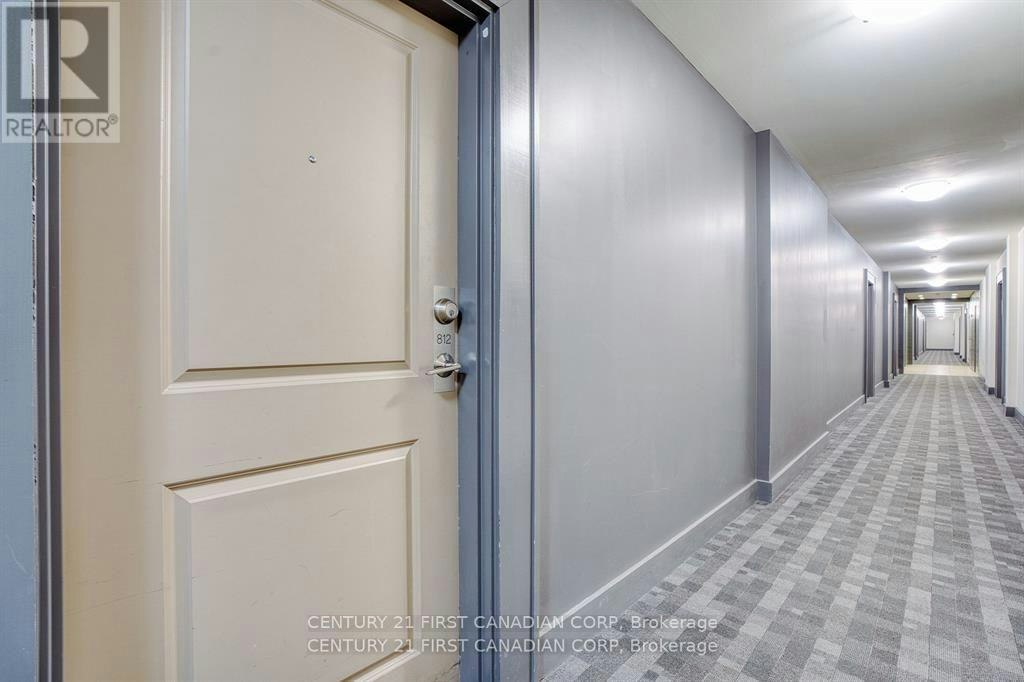 812-240 Villagewalk Boulevard, London, ON, N6G 0P6 - 10