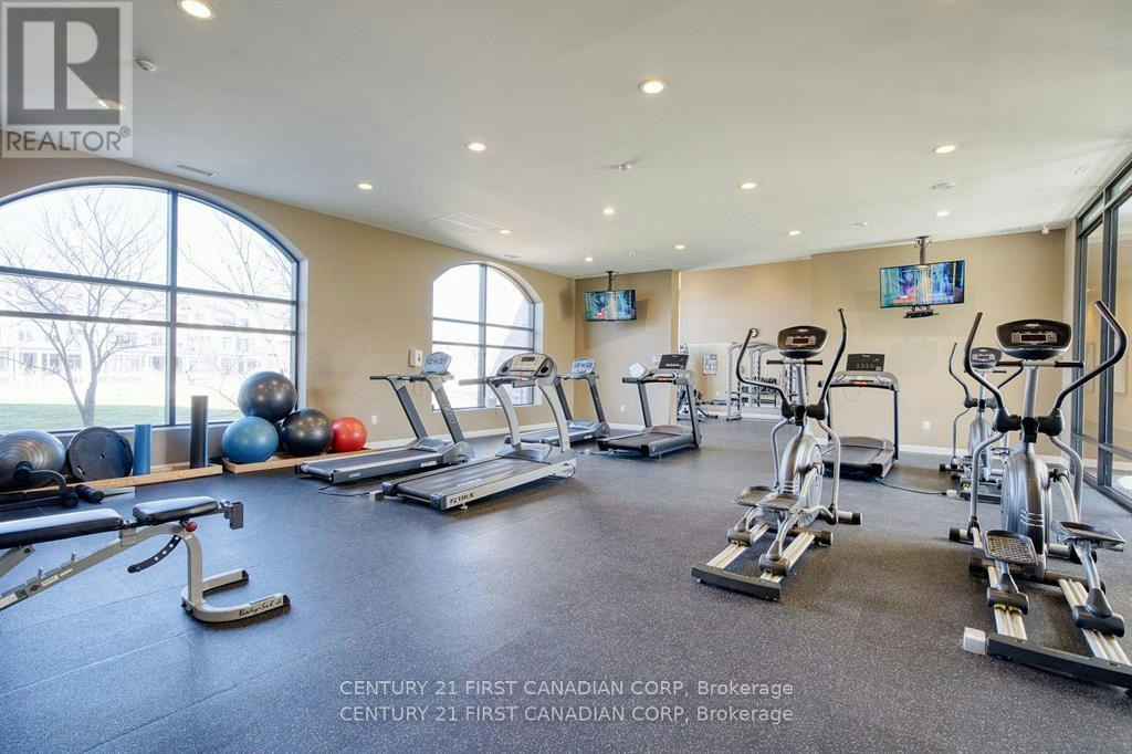 812-240 Villagewalk Boulevard, London, ON, N6G 0P6 - 44