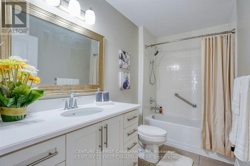 812-240 Villagewalk Boulevard, London, ON, N6G 0P6 - 24