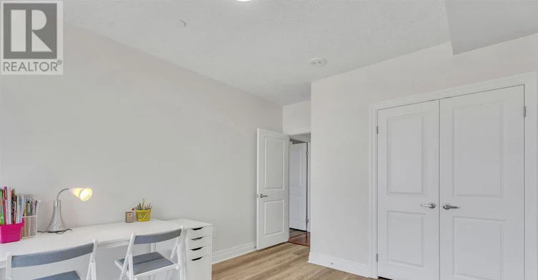 812-240 Villagewalk Boulevard, London, ON, N6G 0P6 - 29