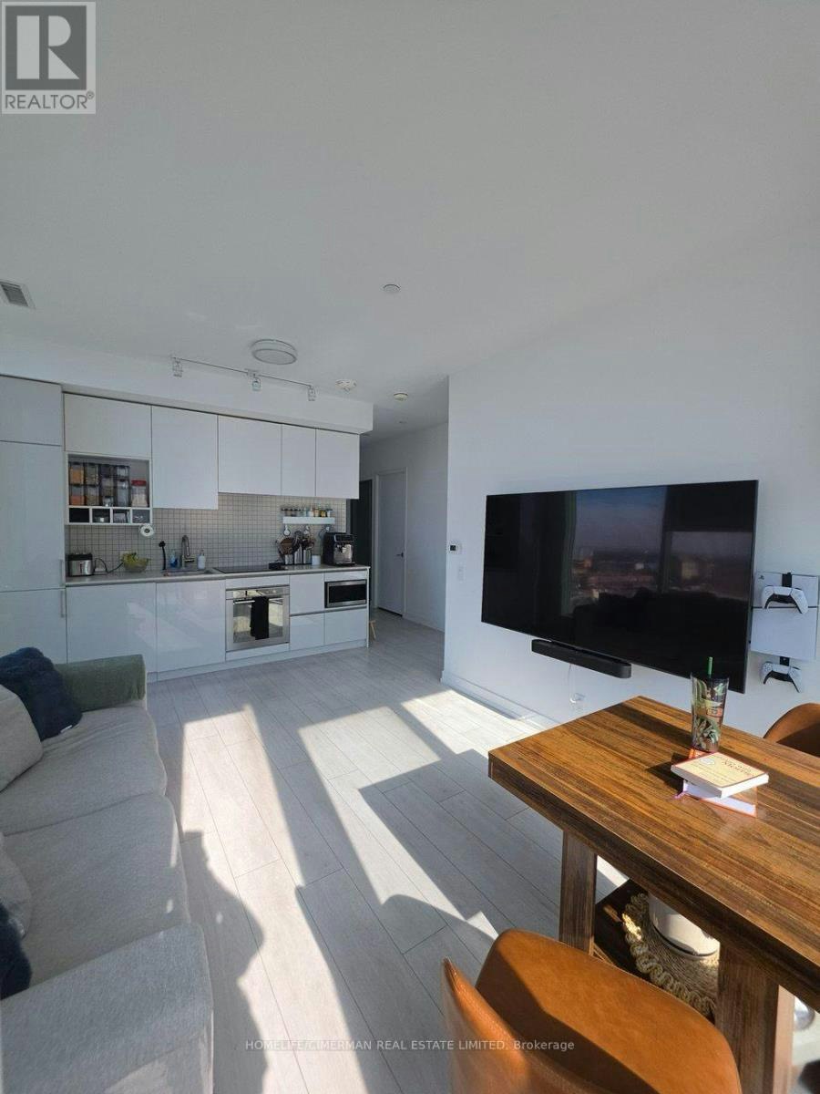 905-5 Buttermill Avenue, Vaughan, ON, L4K 0J5 - 8