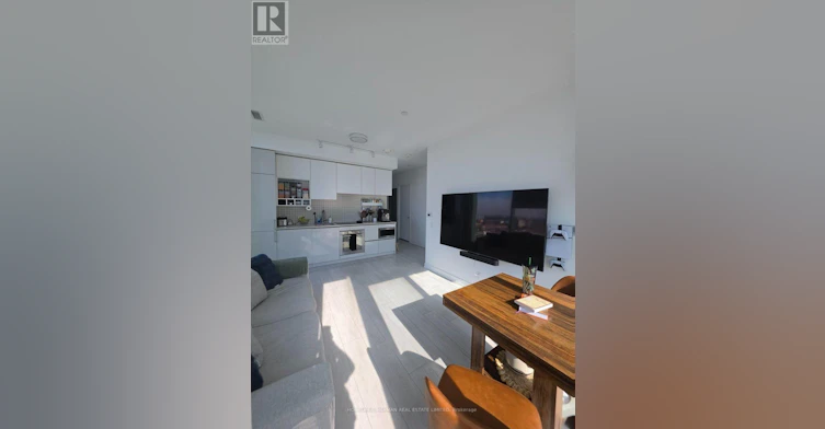 905-5 Buttermill Avenue, Vaughan, ON, L4K 0J5 - 8