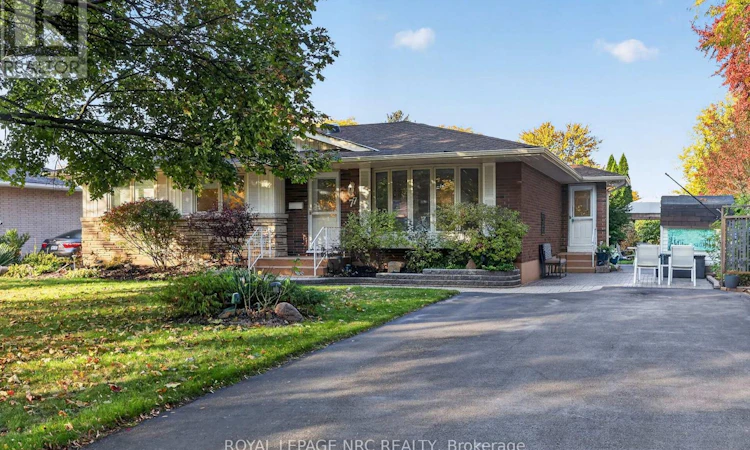 77 Leaside Drive