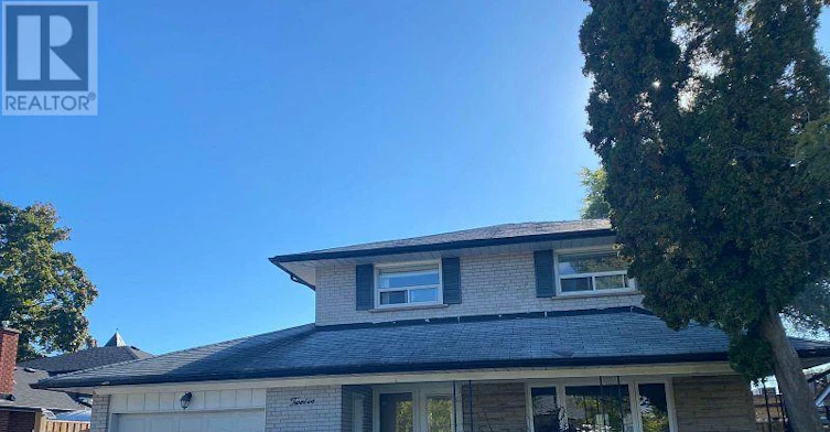 12 Quinby Court, Toronto, ON, M9V 2V3