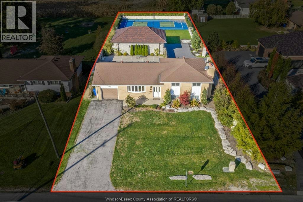 3050 Bouffard Road, Lasalle, ON, N9H 1W5