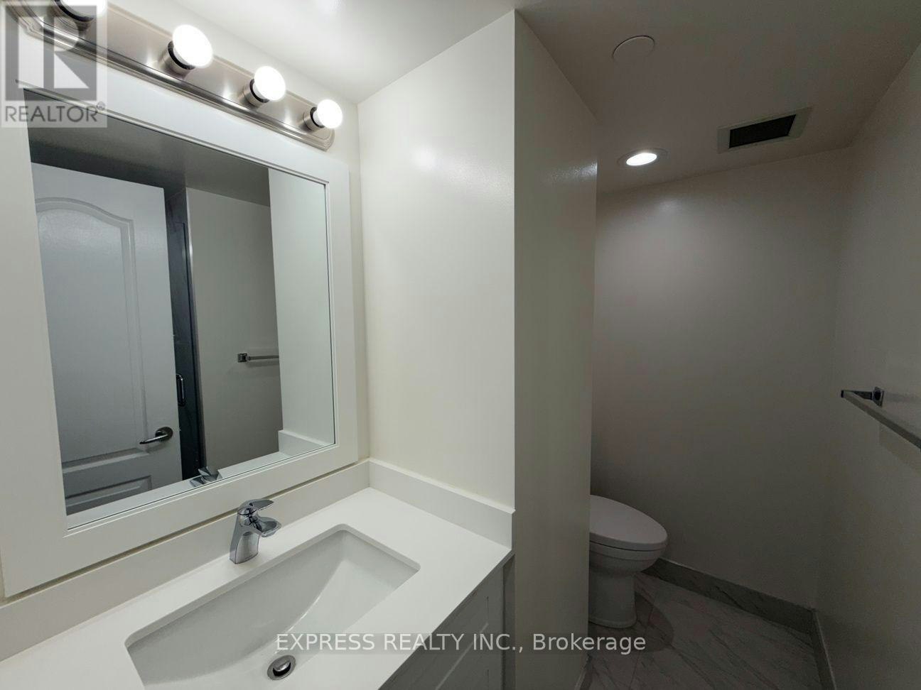 2011-38 Elm Street, Toronto, ON, M5G 2K5 - 12