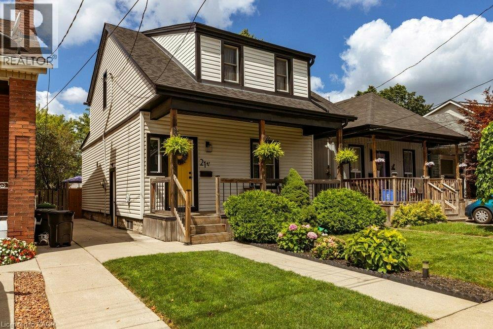 21 Bayfield Avenue, Hamilton, ON, L8H 3M5