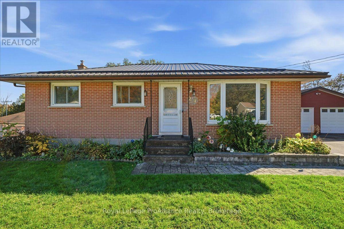 29 Barry Road, Quinte West, ON, K8V 0M3