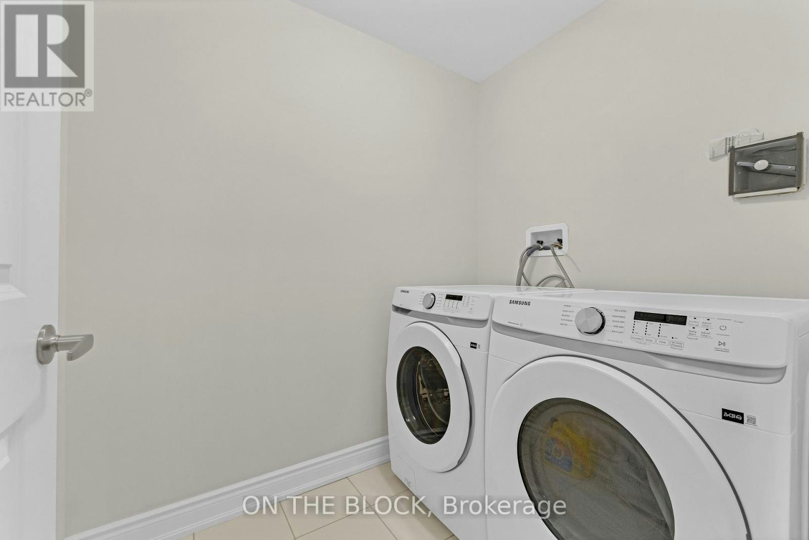 3347 Sixth Line, Oakville, ON, L6H 0Y7 - 5