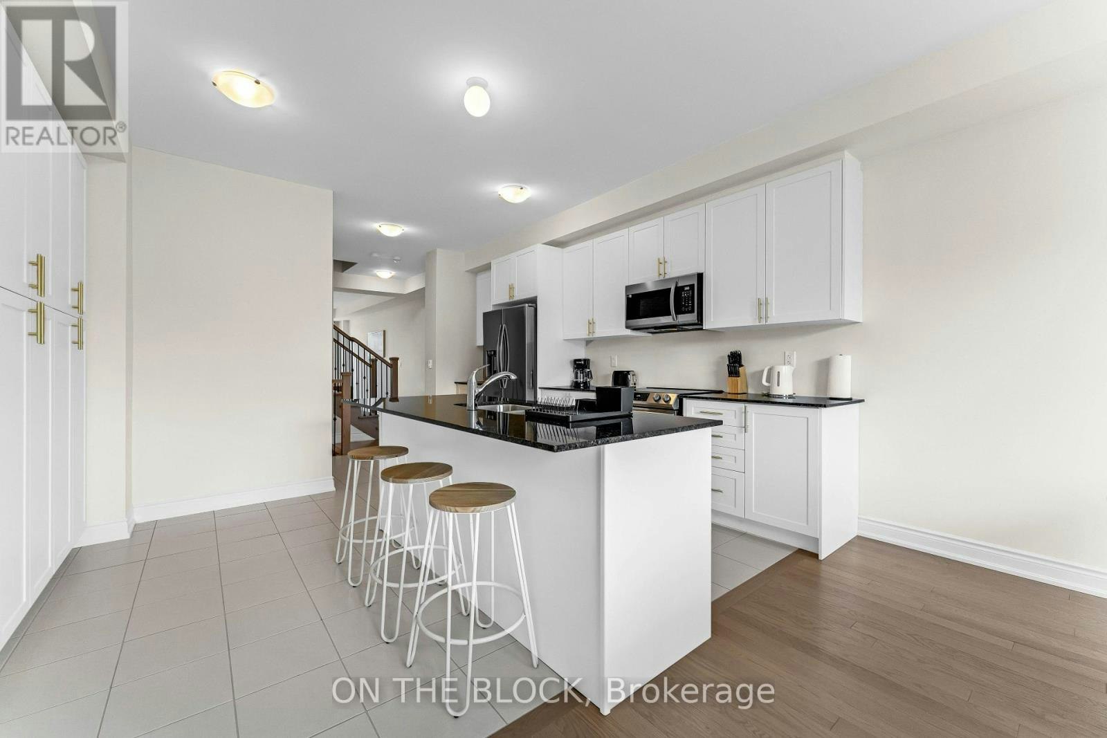 3347 Sixth Line, Oakville, ON, L6H 0Y7 - 11